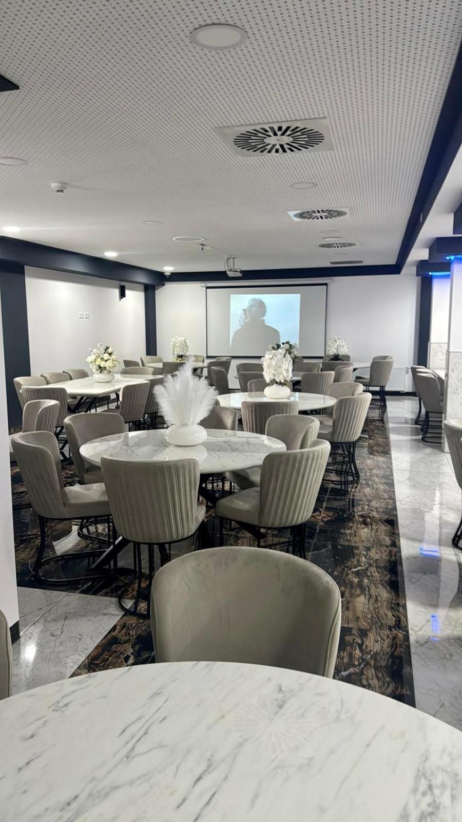 Hotel Montenegro Worms Luaran gambar